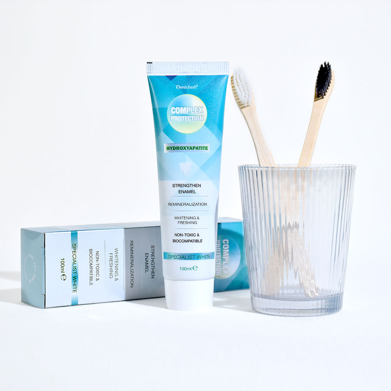 Matig blekend effect Tandpasta's voor het bleken van tanden met poetsen van tanden twee keer per dag en ingrediënten met natriumfytaat